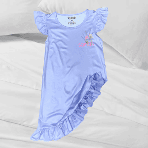 Soft satin nightgown with ruffled sleeves and personalized "SOPHIA" floral embroidery. Perfect for casual or sleepwear.